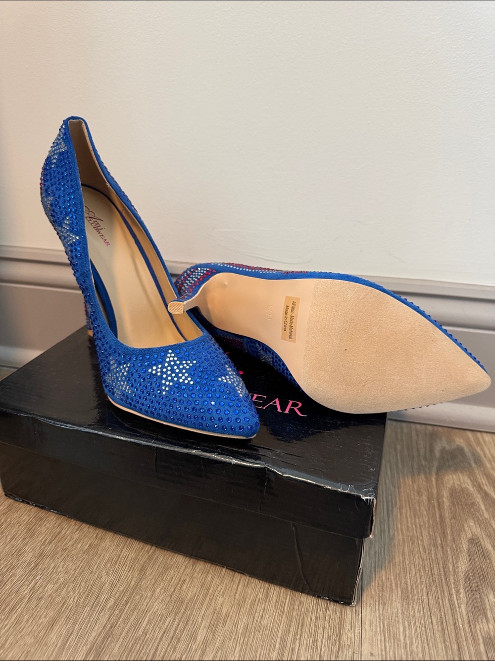 Blue Crystal Star Embellished Stiletto Pumps - Women - Picture 4 of 5